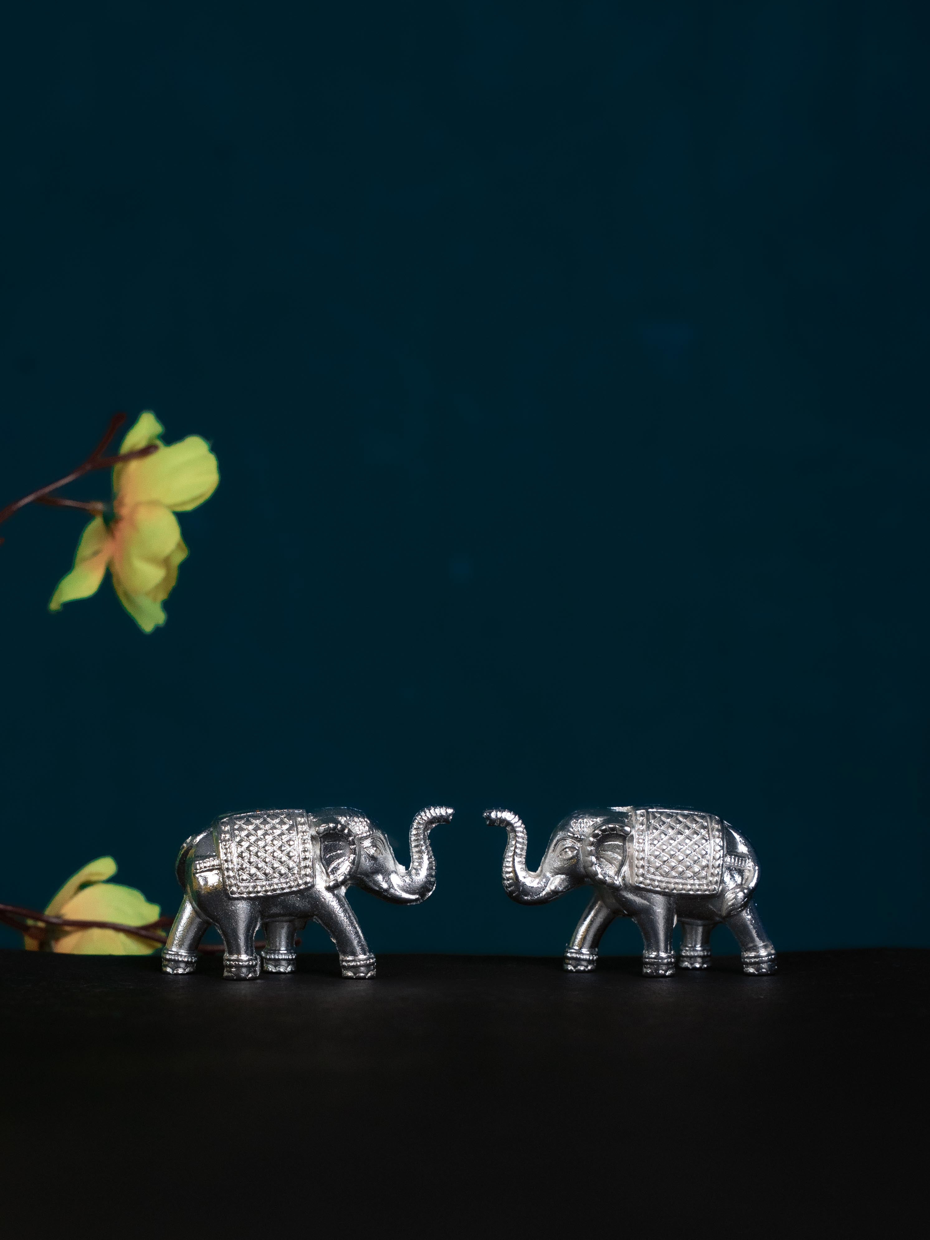Elephant brand キャピタル Zinc Alloy Elephant - Set of 2 - WBG1784-1 – Wedtree